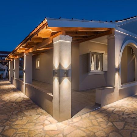 Villa Veneto Luxury Holidays Melíssia Exteriér fotografie