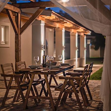 Villa Veneto Luxury Holidays Melíssia Exteriér fotografie