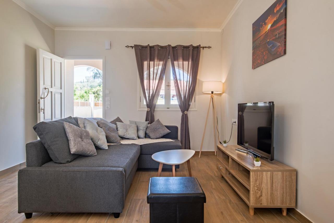 Villa Veneto Luxury Holidays Melíssia Exteriér fotografie