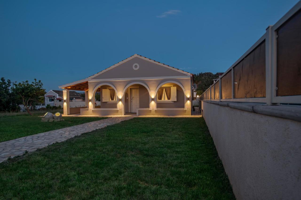 Villa Veneto Luxury Holidays Melíssia Exteriér fotografie